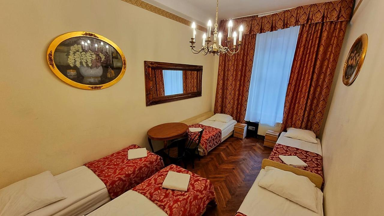 Vavelsky Apartments - Old Town Cracovia Esterno foto