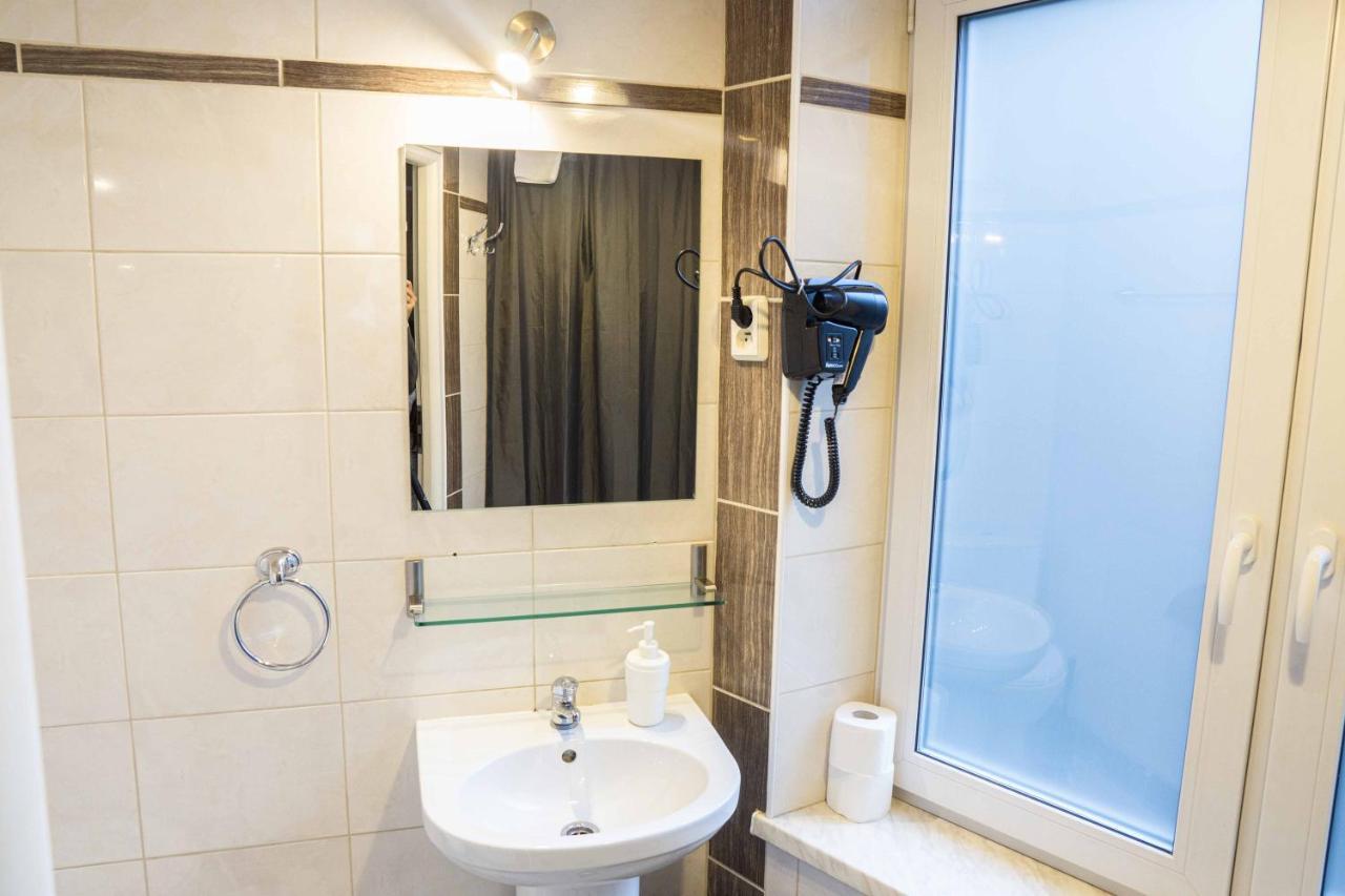 Vavelsky Apartments - Old Town Cracovia Esterno foto