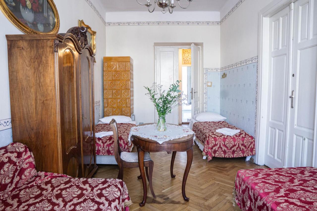 Vavelsky Apartments - Old Town Cracovia Esterno foto